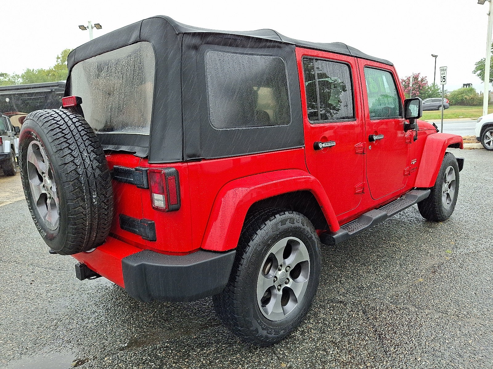 2016 Jeep Wrangler Unlimited Sahara