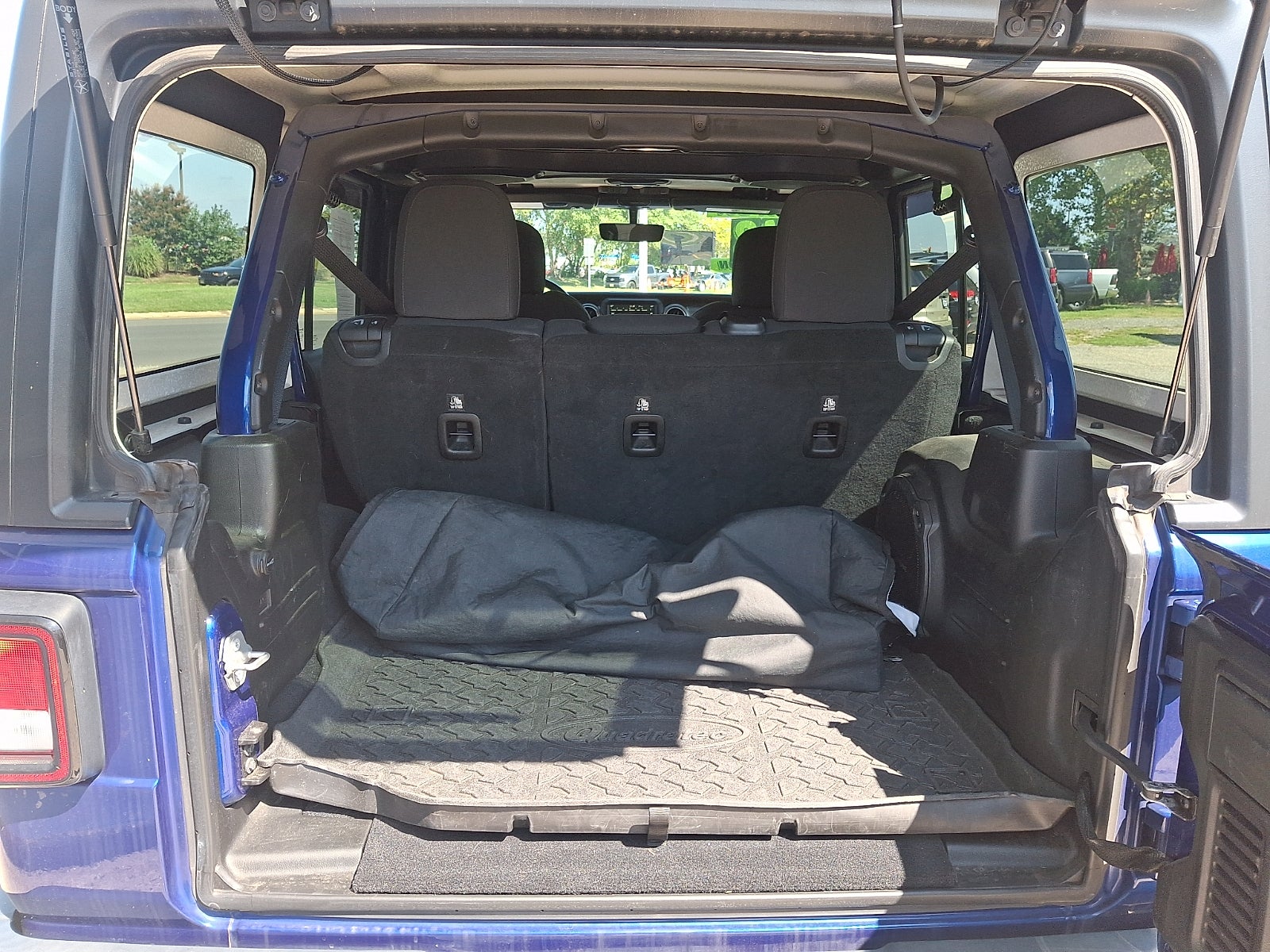 2018 Jeep Wrangler Unlimited Sahara 4x4