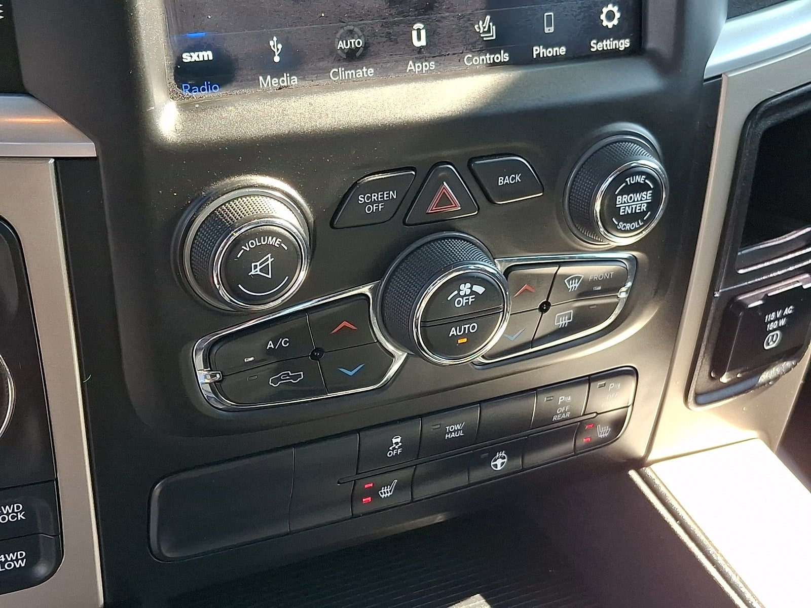 2019 RAM 1500 Classic Big Horn Crew Cab 4x4 6'4" Box