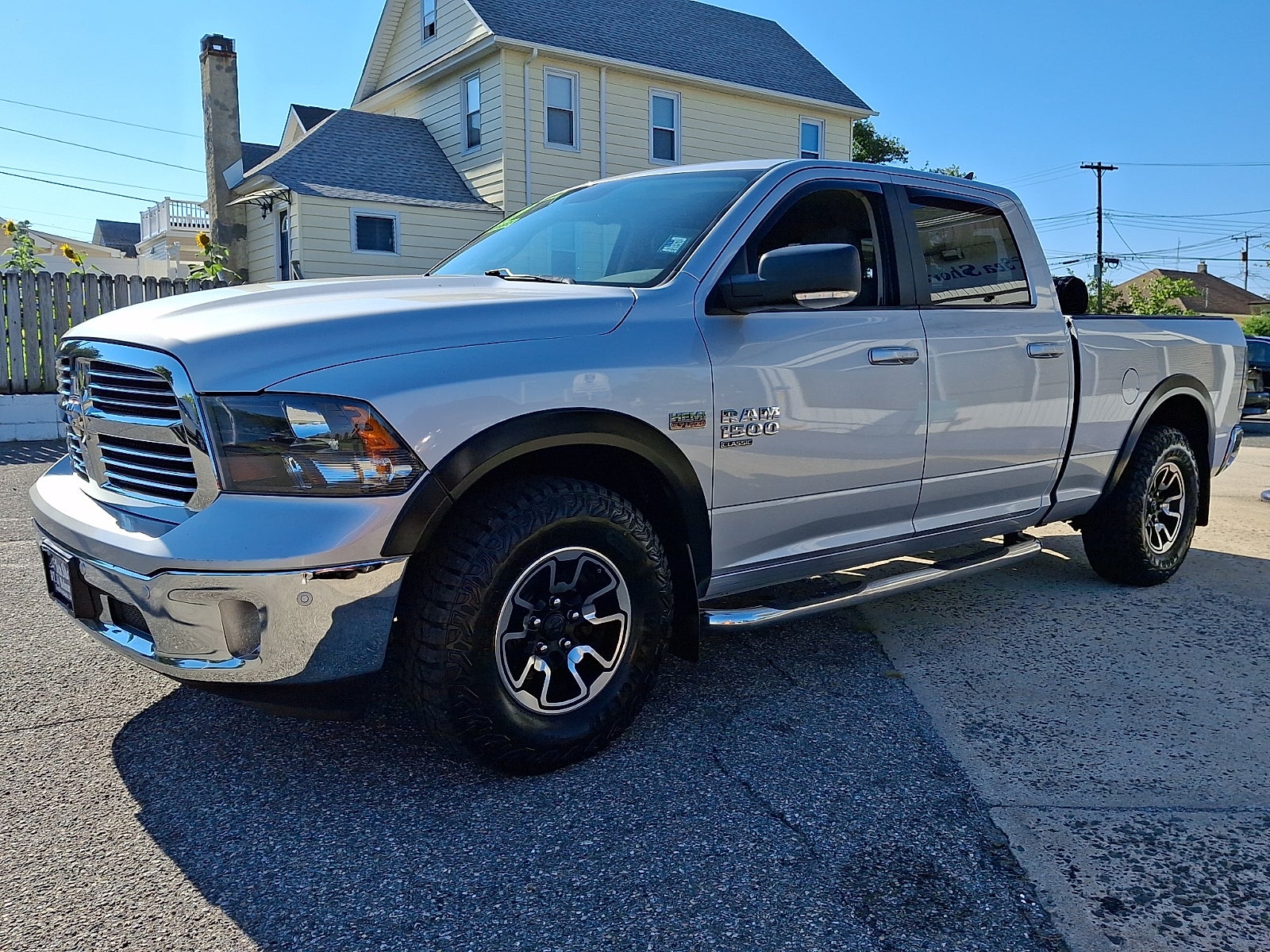 2019 RAM 1500 Classic Big Horn Crew Cab 4x4 6'4" Box
