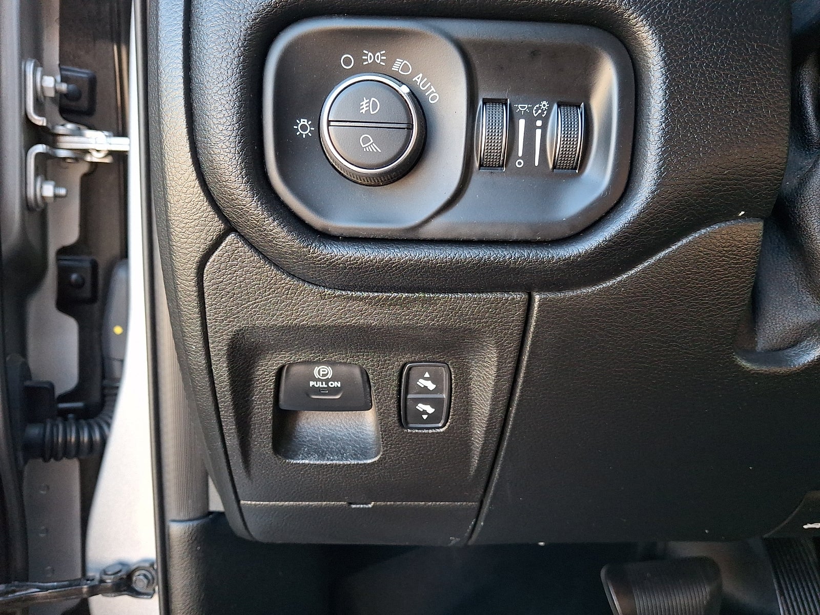 2019 RAM 1500 Big Horn/Lone Star Crew Cab 4x4 5'7" Box
