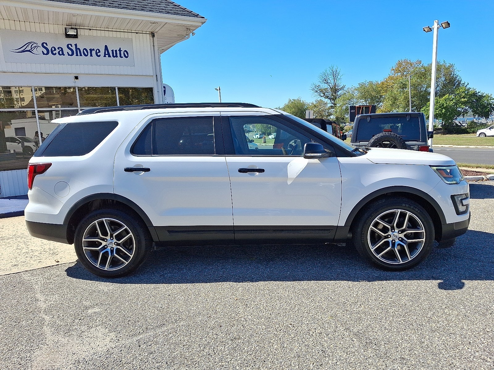 2016 Ford Explorer Sport