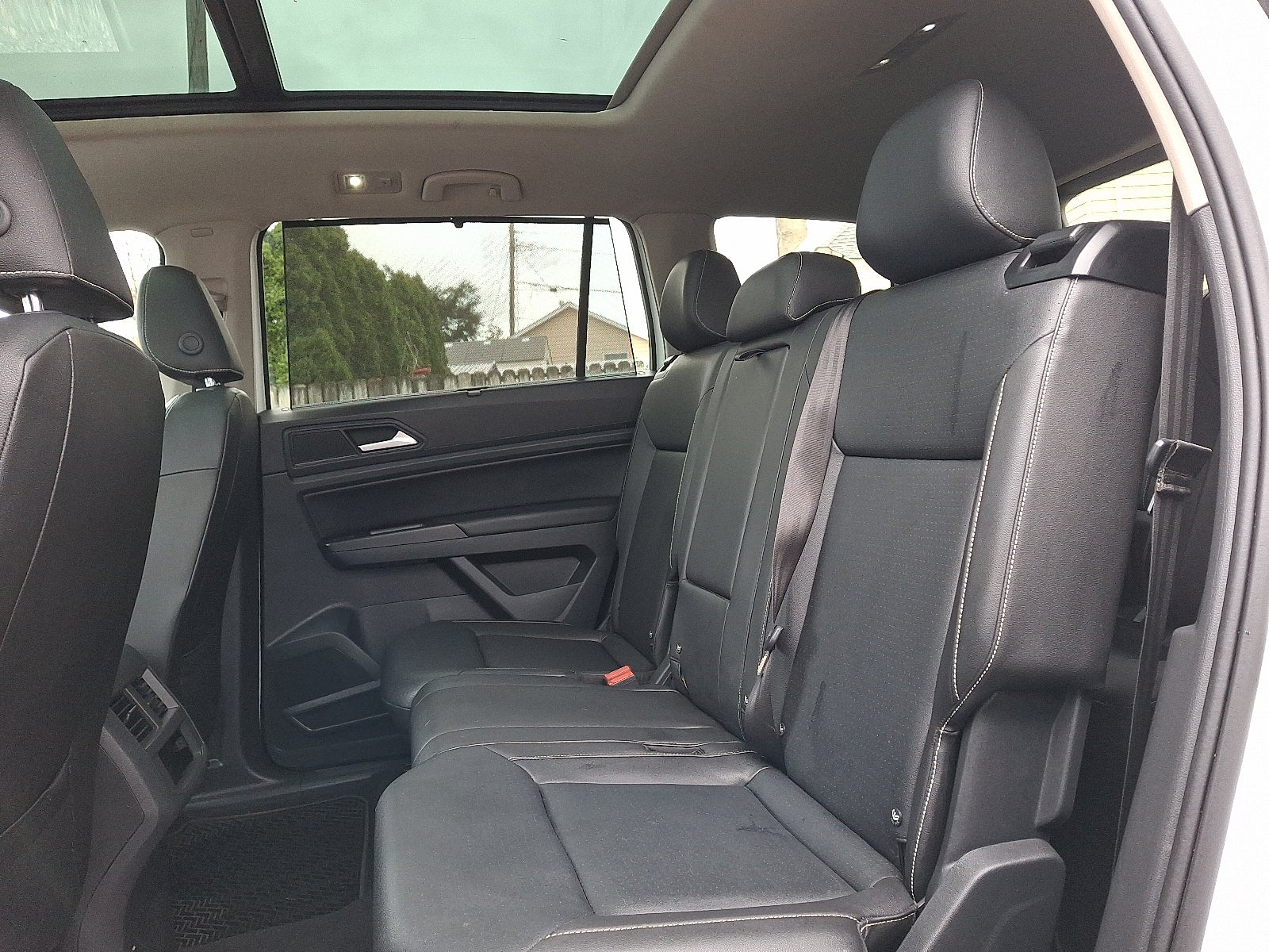 2021 Volkswagen Atlas 3.6L V6 SE w/Technology R-Line