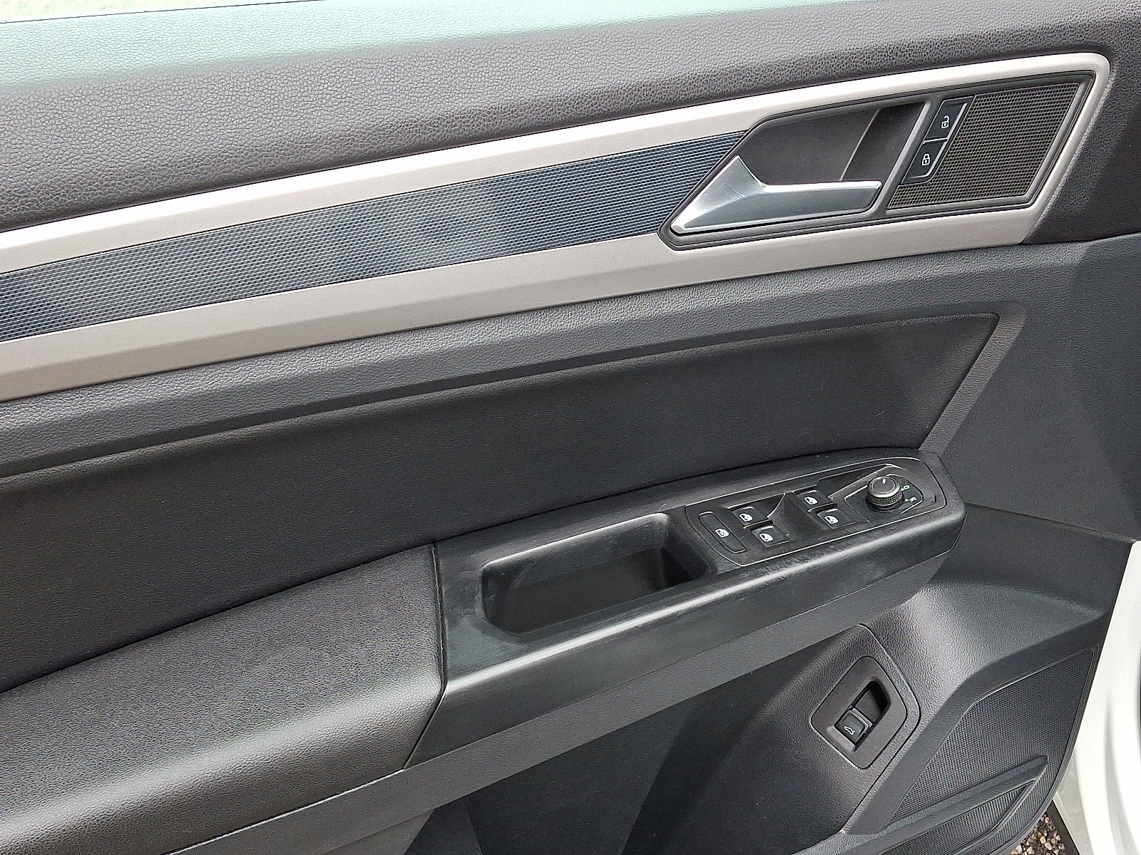 2021 Volkswagen Atlas 3.6L V6 SE w/Technology R-Line