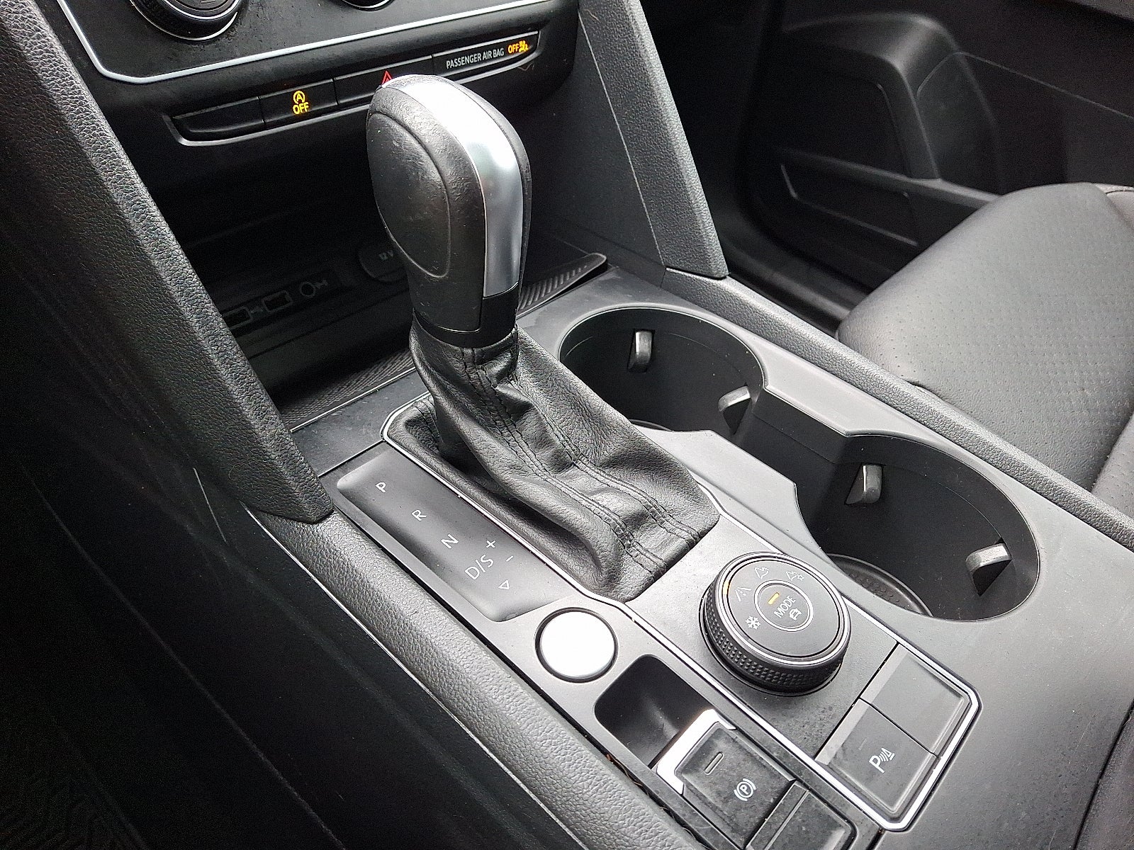 2021 Volkswagen Atlas 3.6L V6 SE w/Technology R-Line