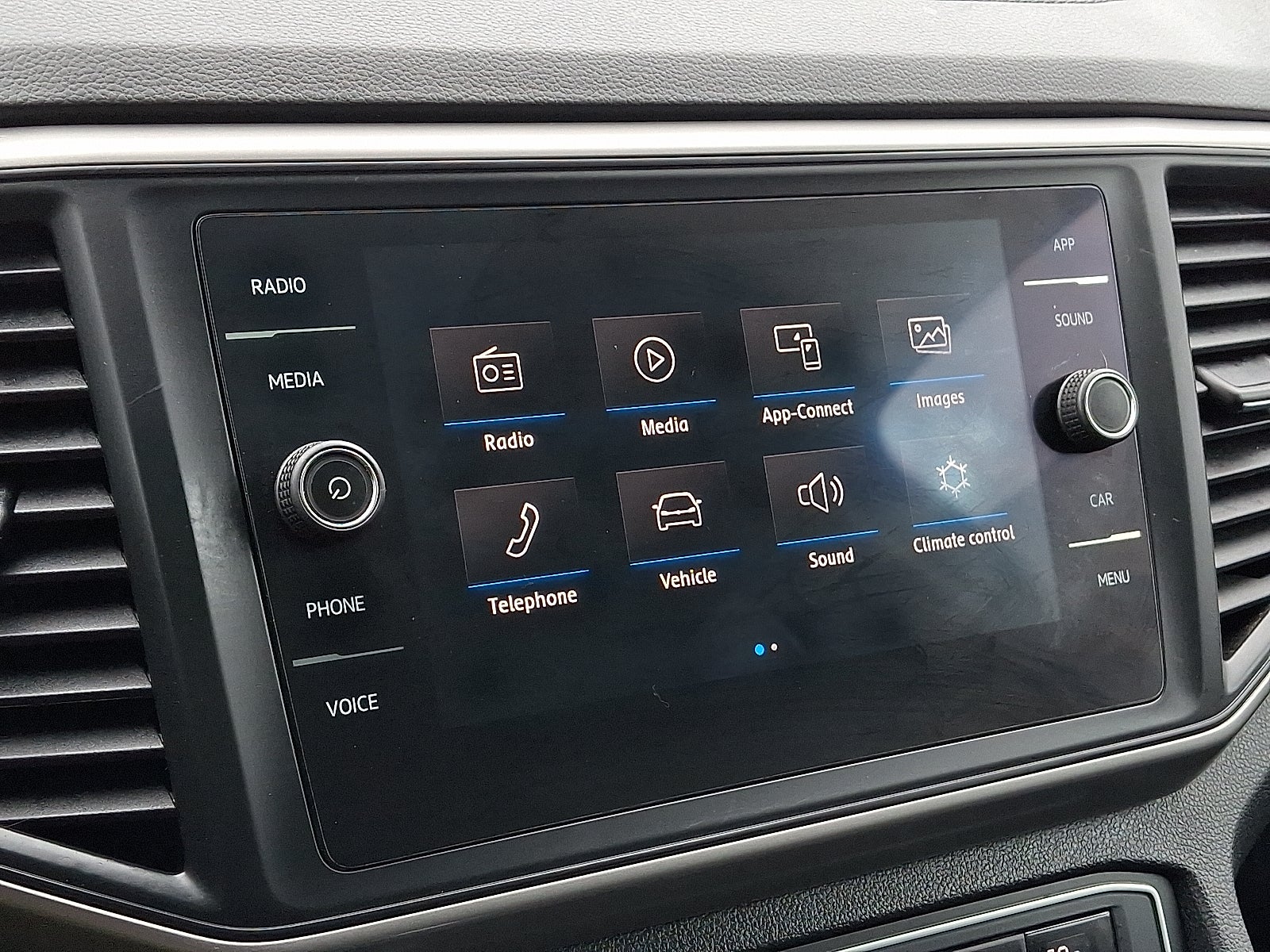 2021 Volkswagen Atlas 3.6L V6 SE w/Technology R-Line