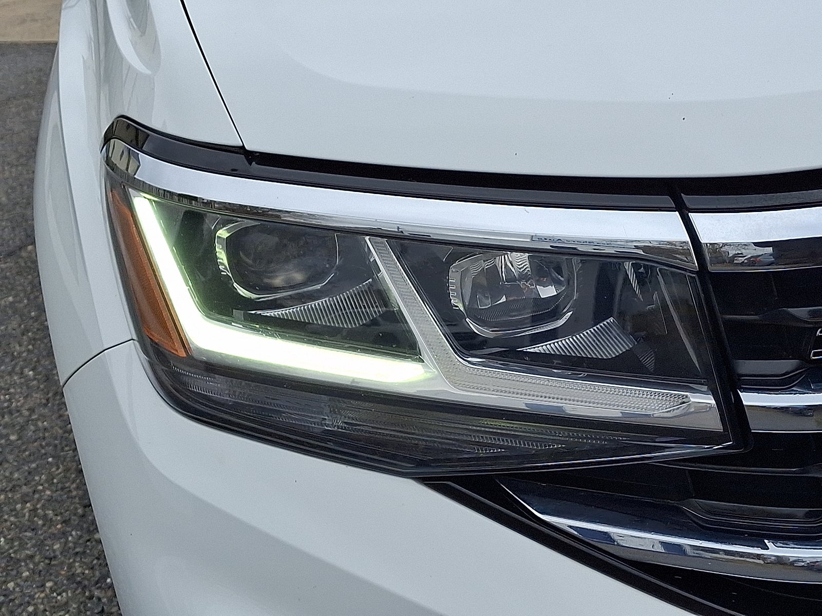 2021 Volkswagen Atlas 3.6L V6 SE w/Technology R-Line