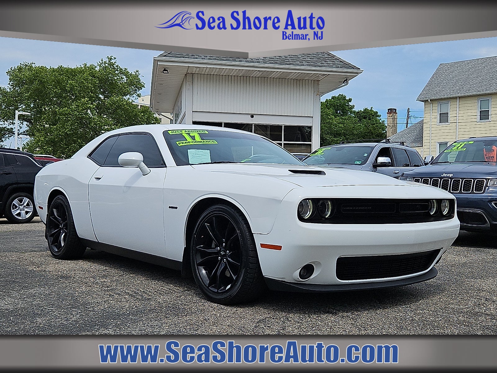 2017 Dodge Challenger R/T's photo