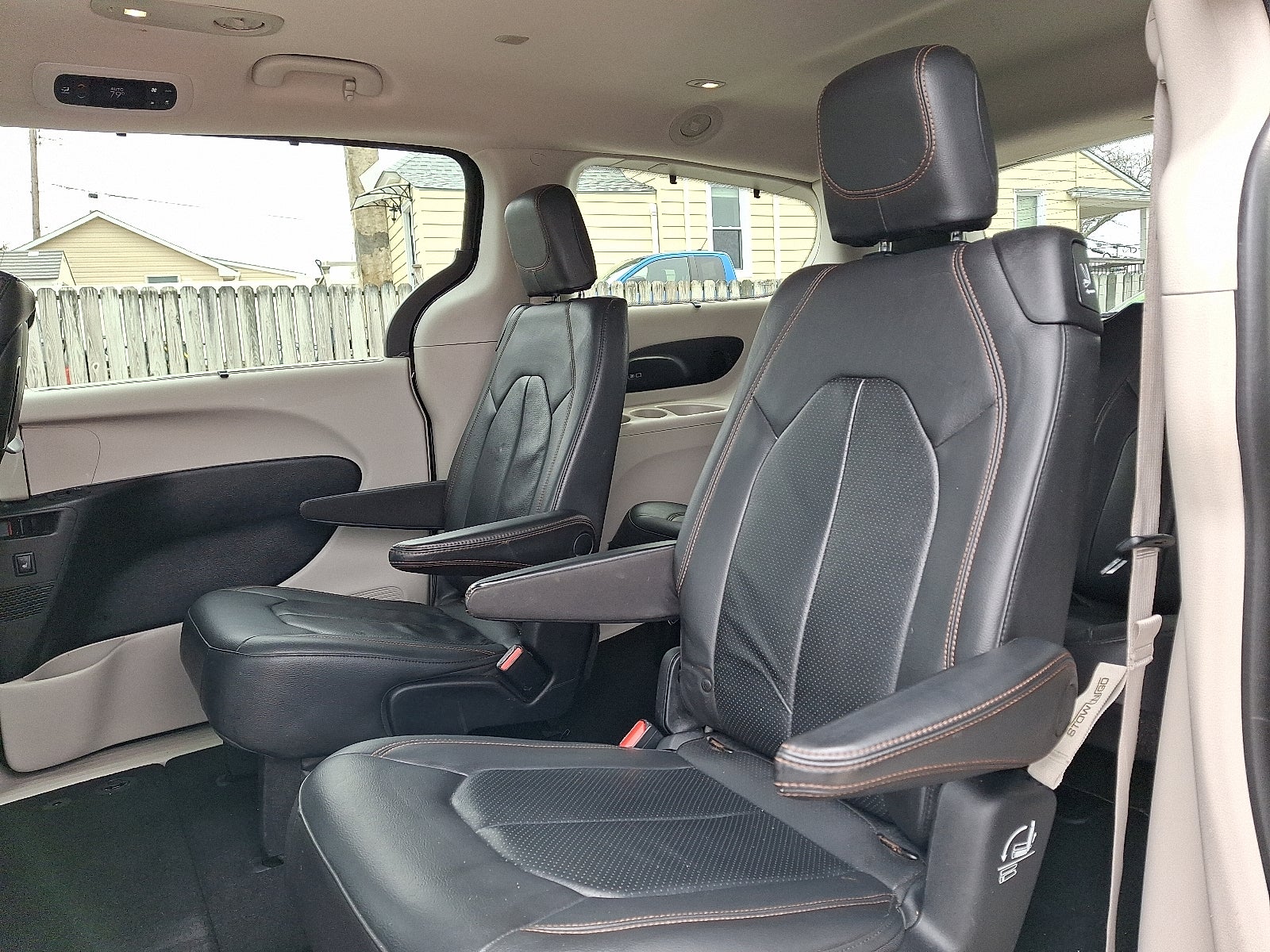 2017 Chrysler Pacifica Touring-L Plus