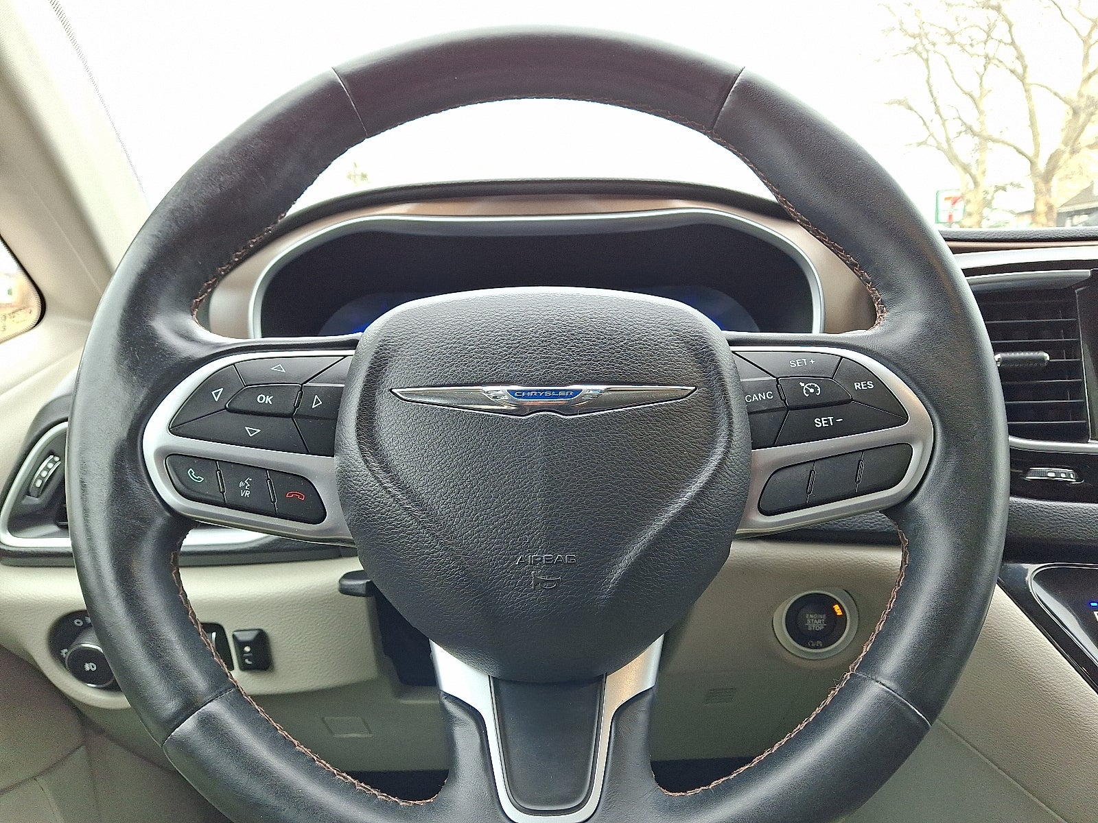 2017 Chrysler Pacifica Touring-L Plus