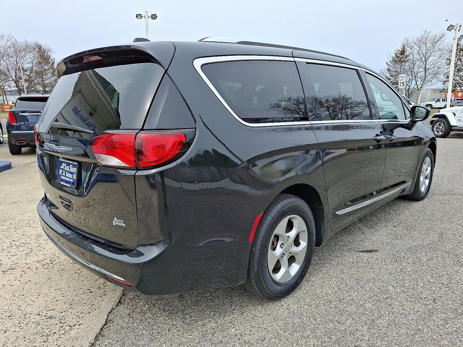 2017 Chrysler Pacifica Touring-L Plus