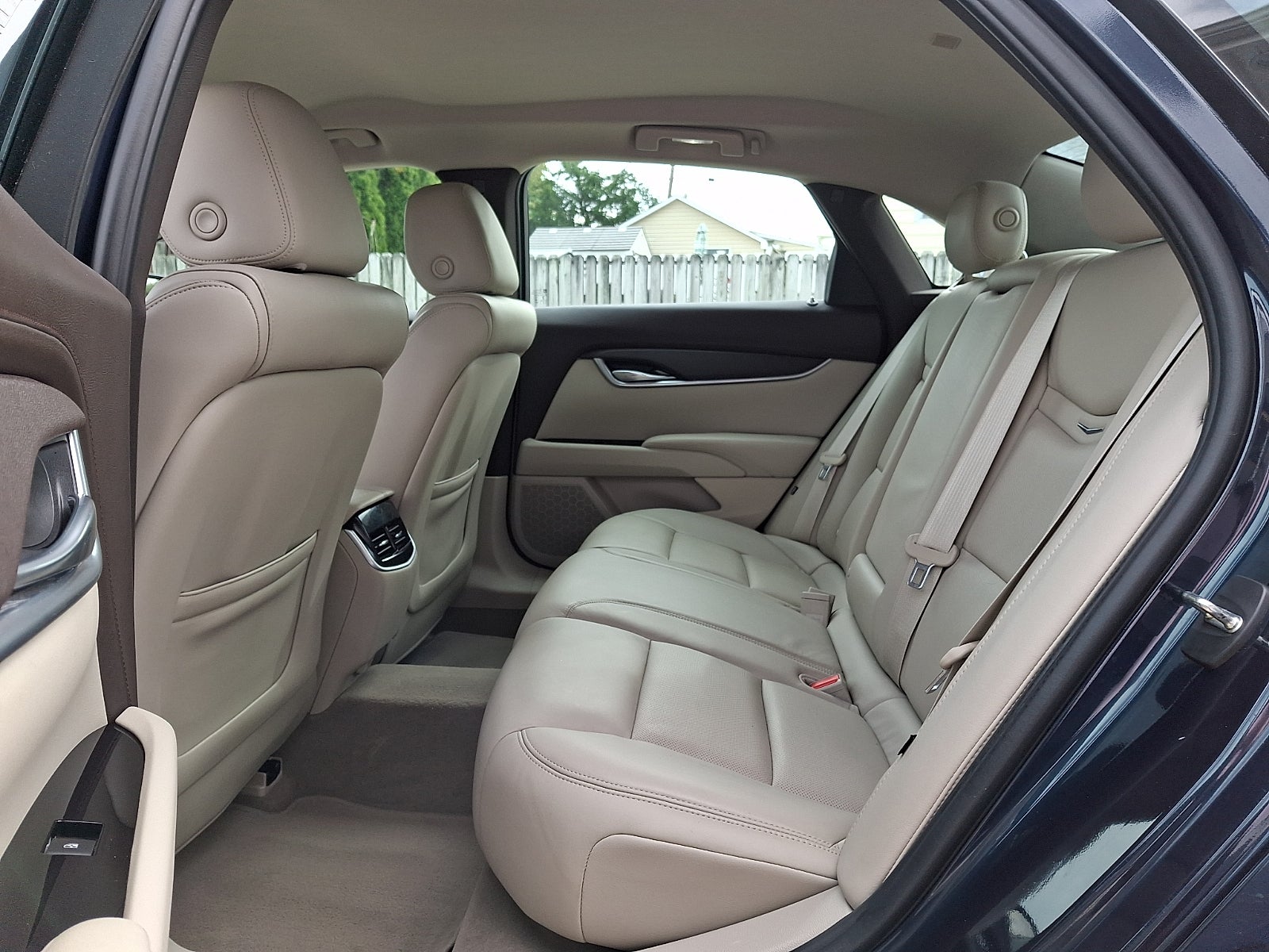 2016 Cadillac XTS Standard