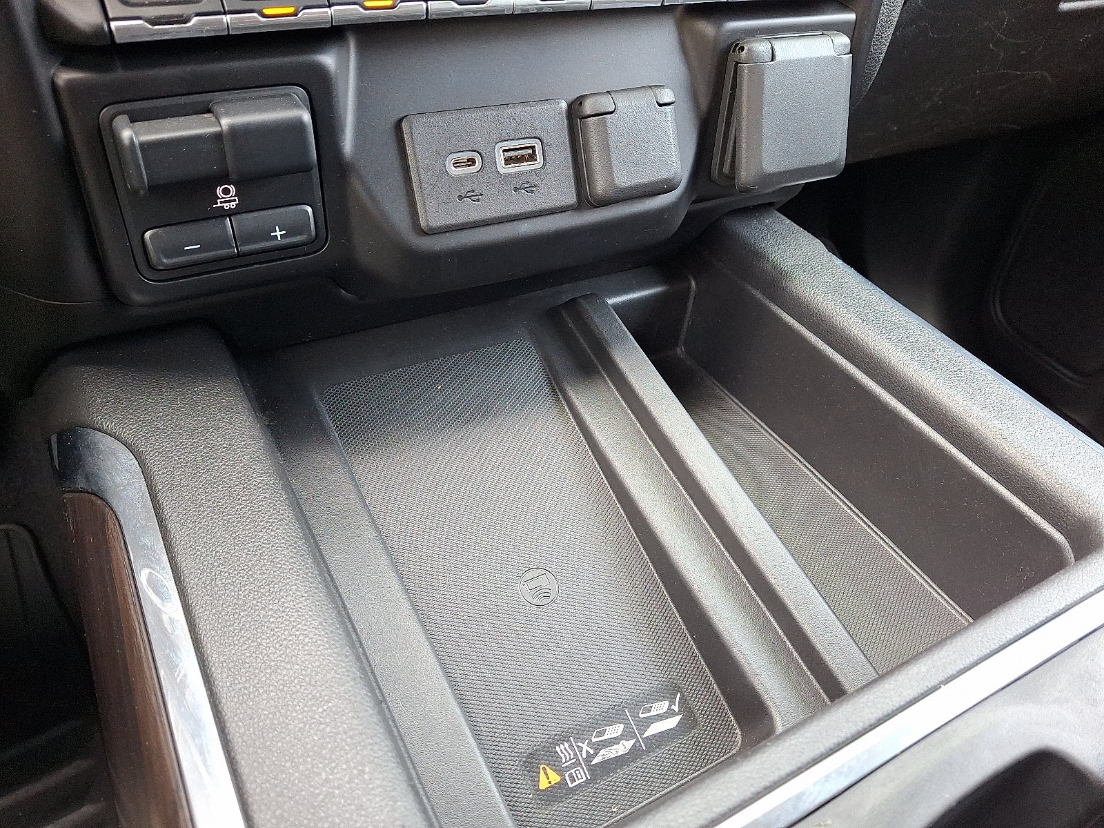 2020 GMC Sierra 1500 4WD Crew Cab Short Box SLT