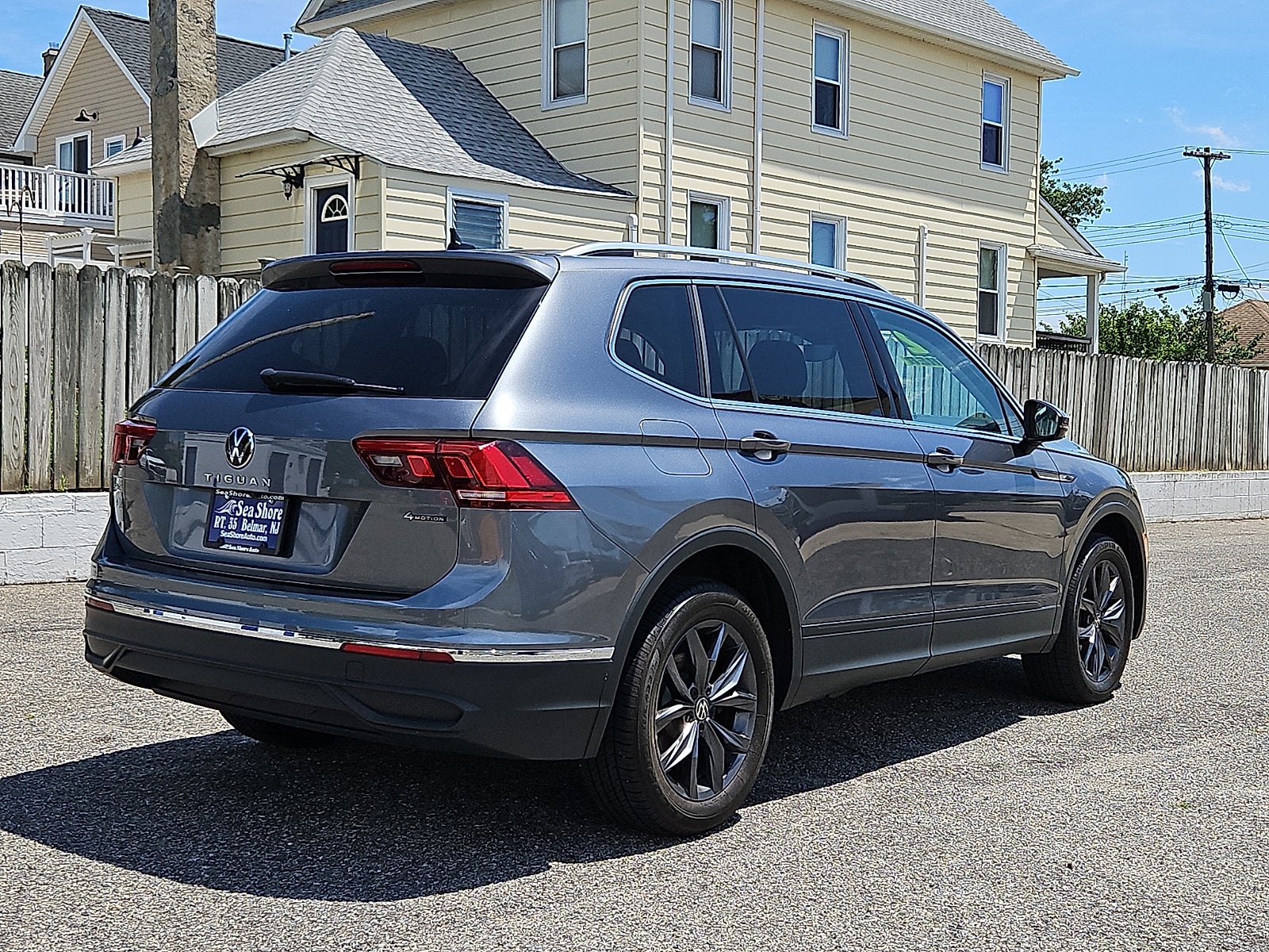 2022 Volkswagen Tiguan 2.0T SE