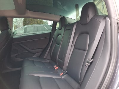 2022 Tesla Model 3 Rear-Wheel Drive