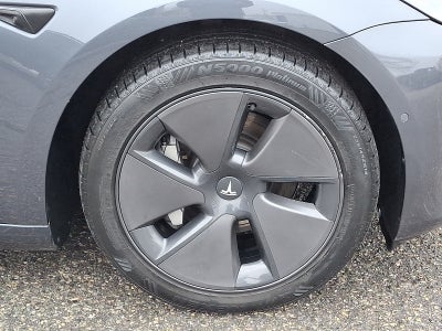 2022 Tesla Model 3 Rear-Wheel Drive